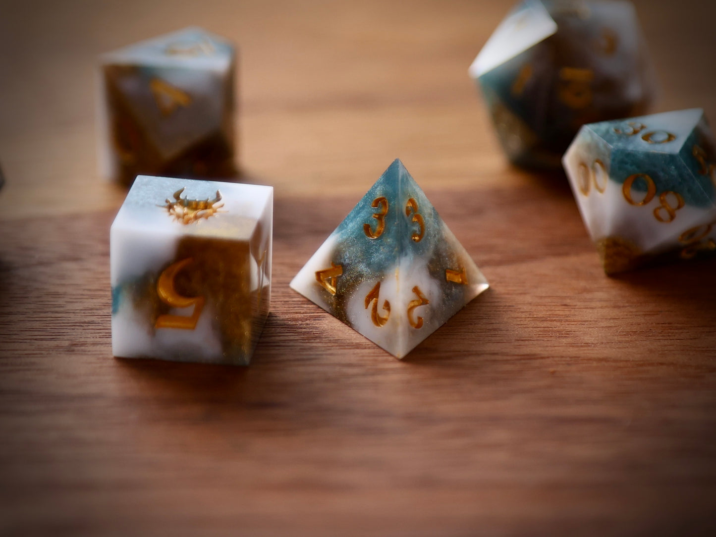 Aeon Stone (Azure) premium DnD dice set
